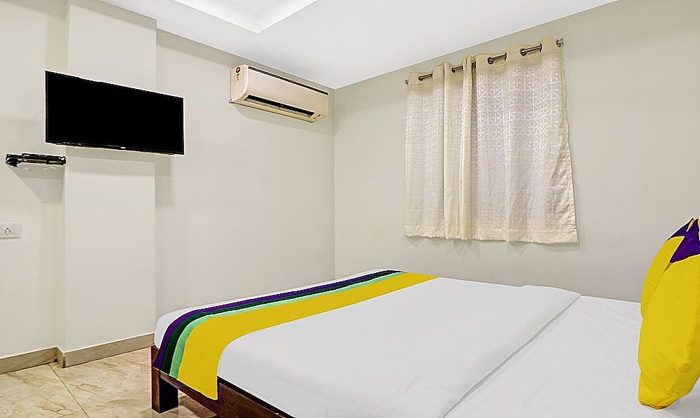 Itsy Hotels Infinity, Hitech City Standard Room 9