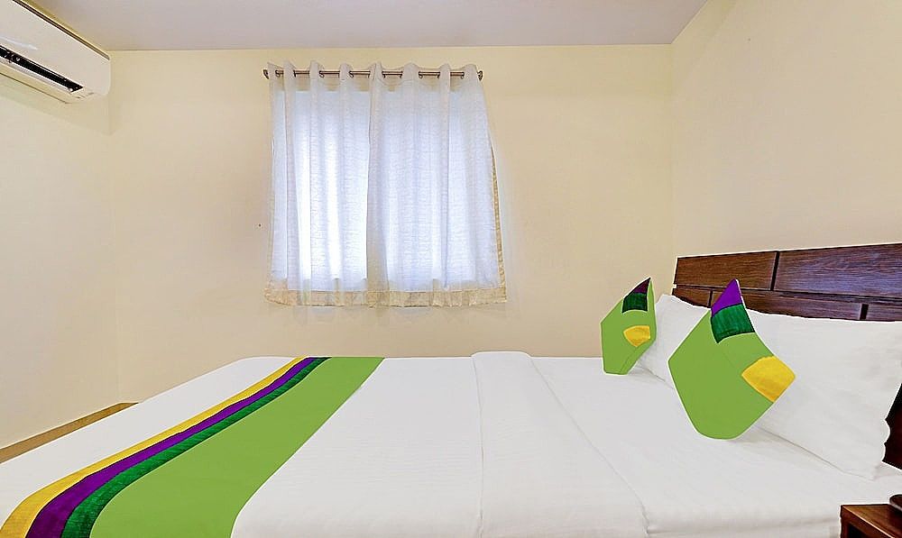 Itsy Hotels Infinity, Hitech City Standard Room 12