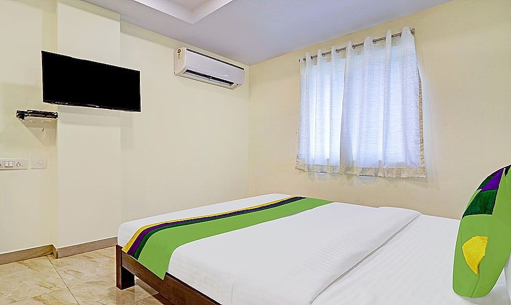 Itsy Hotels Infinity, Hitech City Standard Room 13