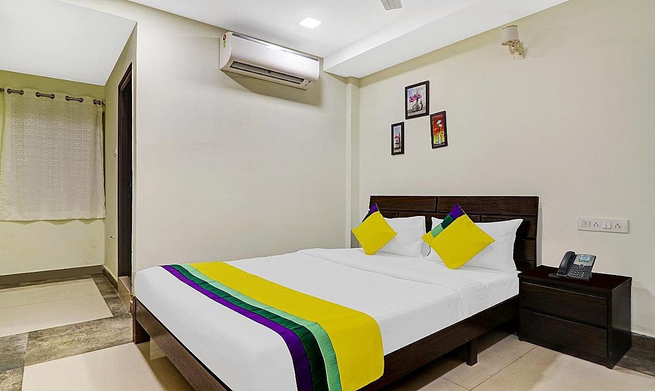 Itsy Hotels Infinity, Hitech City Standard Room 3