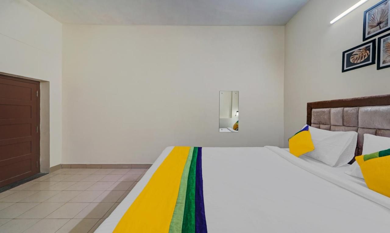 Itsy Hotels Green Villaa, 2 Km From Pondicherry Railway Station Standard Double Room 11