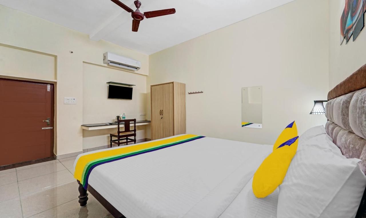 Itsy Hotels Green Villaa, 2 Km From Pondicherry Railway Station Standard Double Room 14
