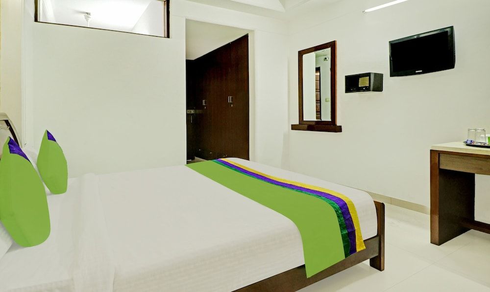 Treebo Sky 5 Standard Double Room 17