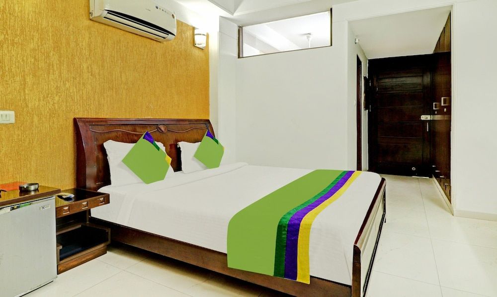 Treebo Sky 5 Standard Double Room 2