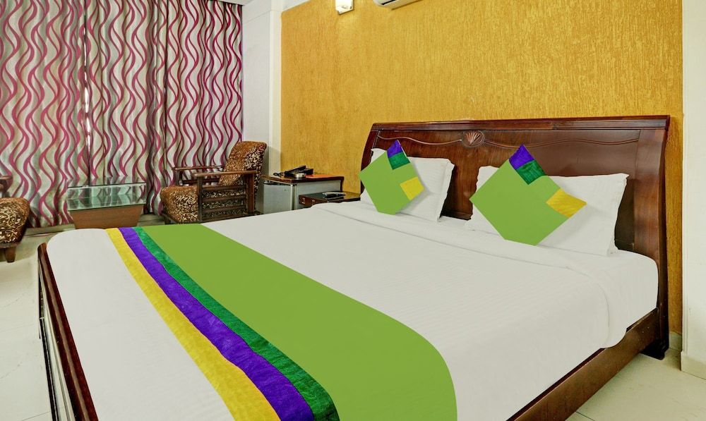 Treebo Sky 5 Standard Double Room 4