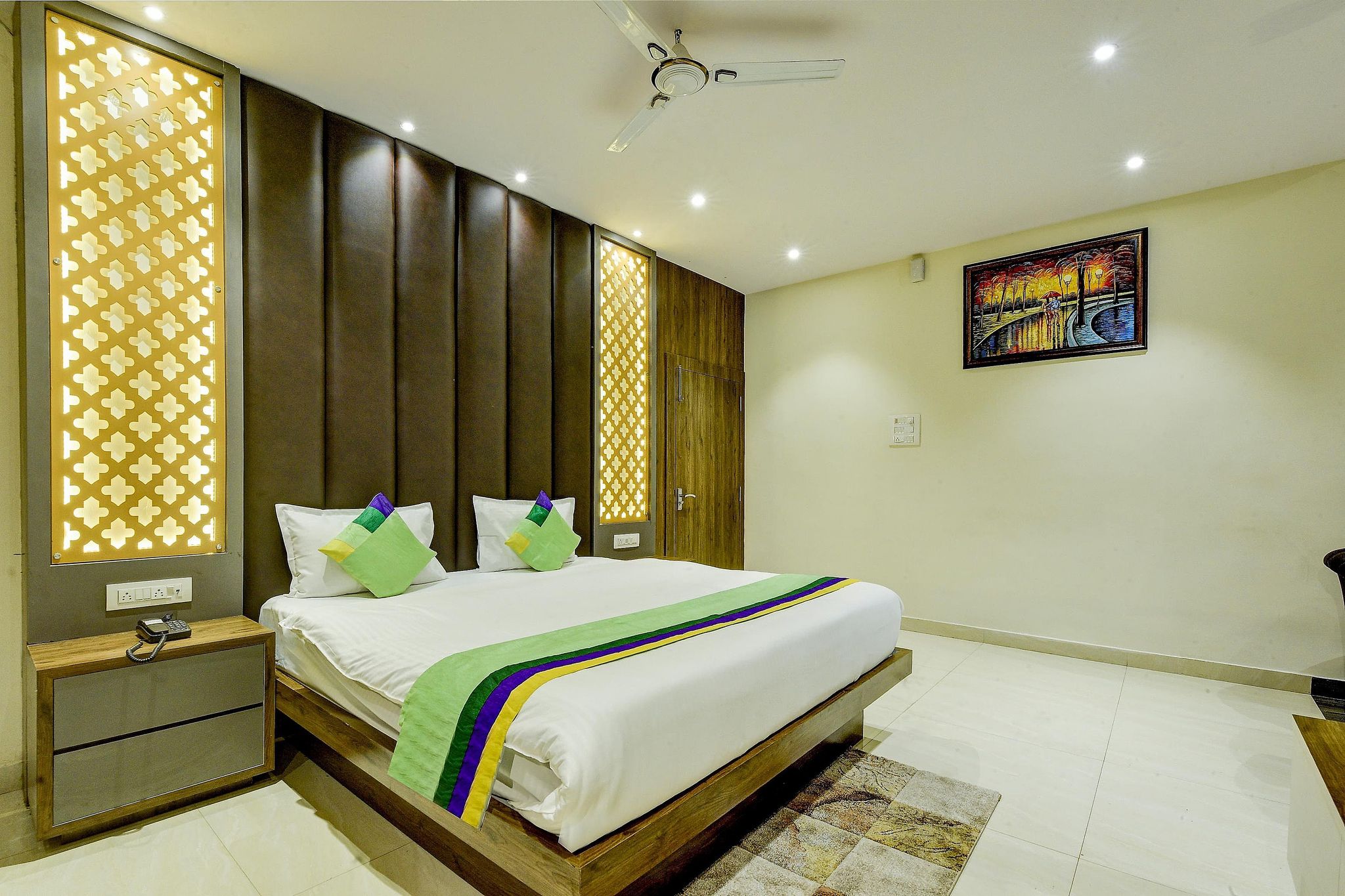 Treebo Winsome Banquet And Resort Superior Double Room 5