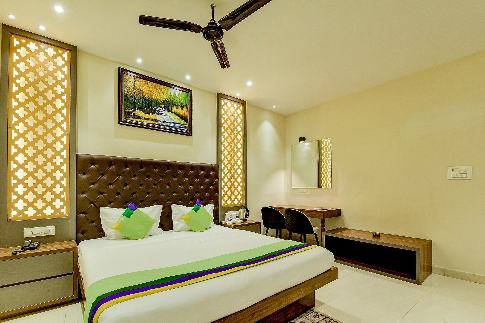 Treebo Winsome Banquet And Resort Superior Double Room 2