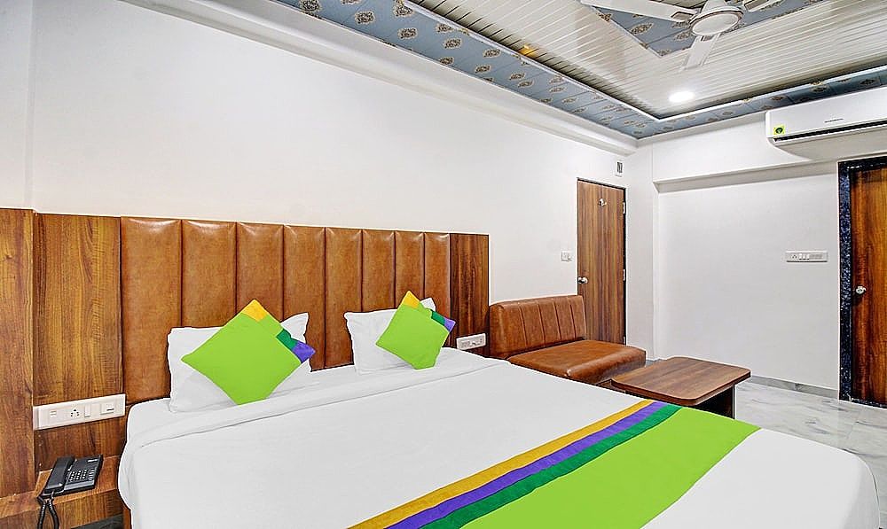 Treebo Hotel Rk Inn, Railway Station Deluxe Double Room 5