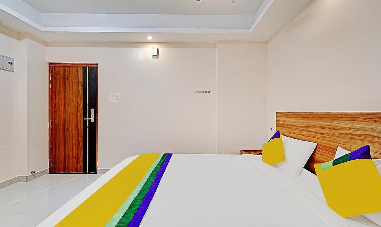 Treebo Elite Inn Standard Double Room 9