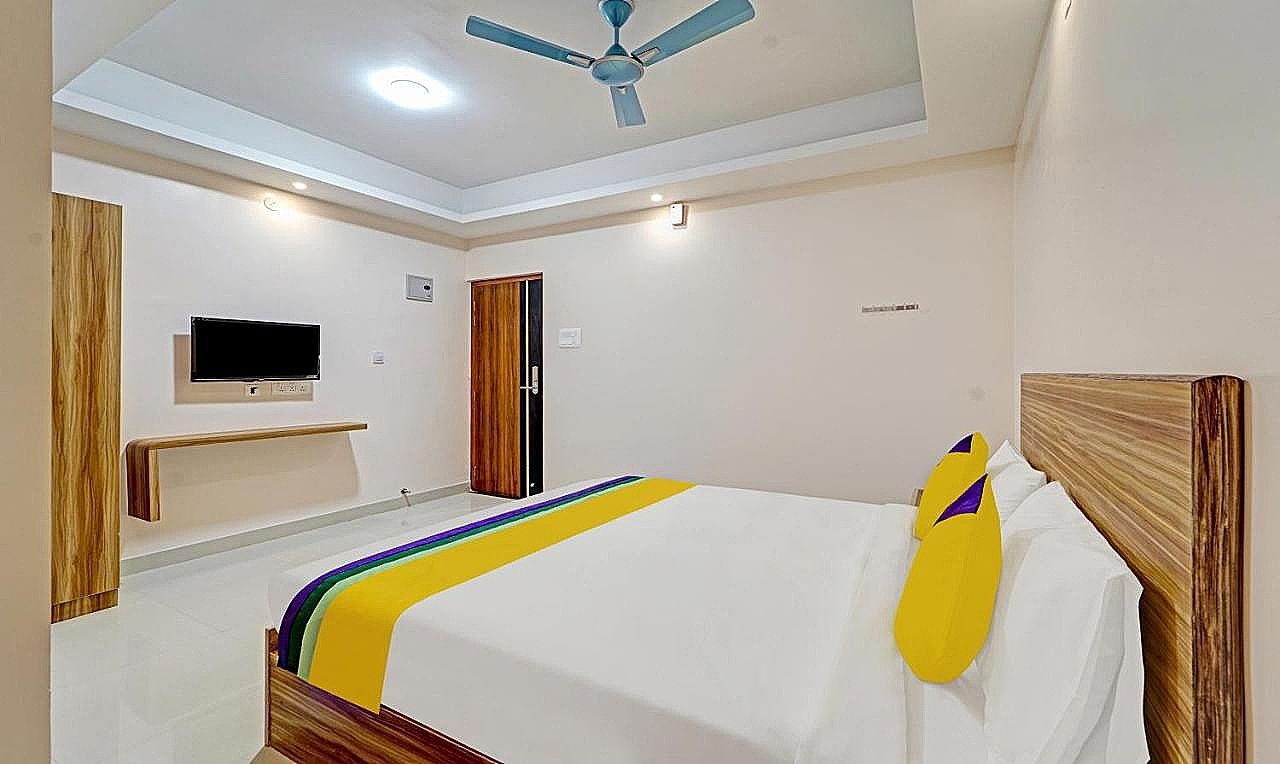 Treebo Elite Inn Standard Double Room 2