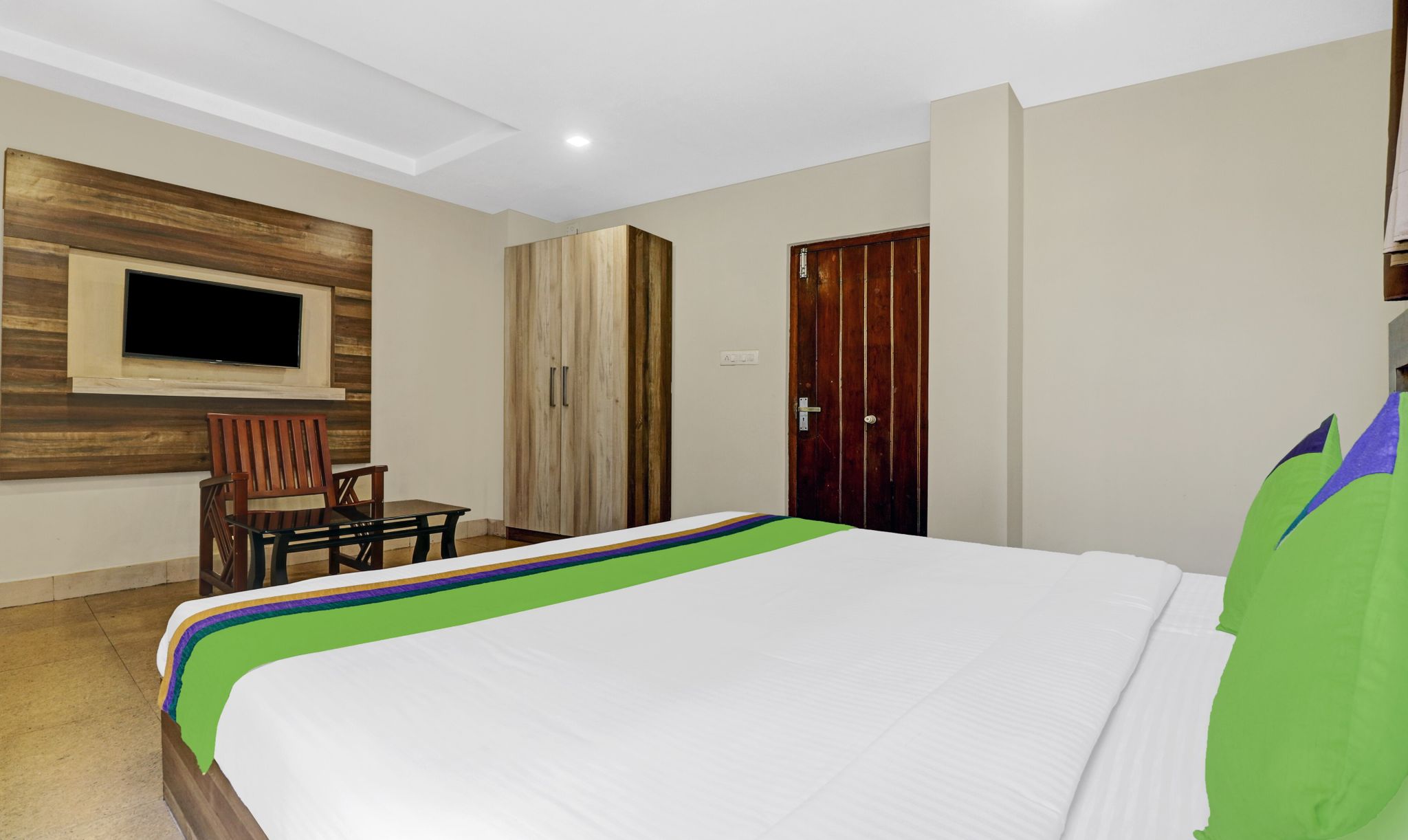 Treebo Darwesh Residency Standard Double Room 7