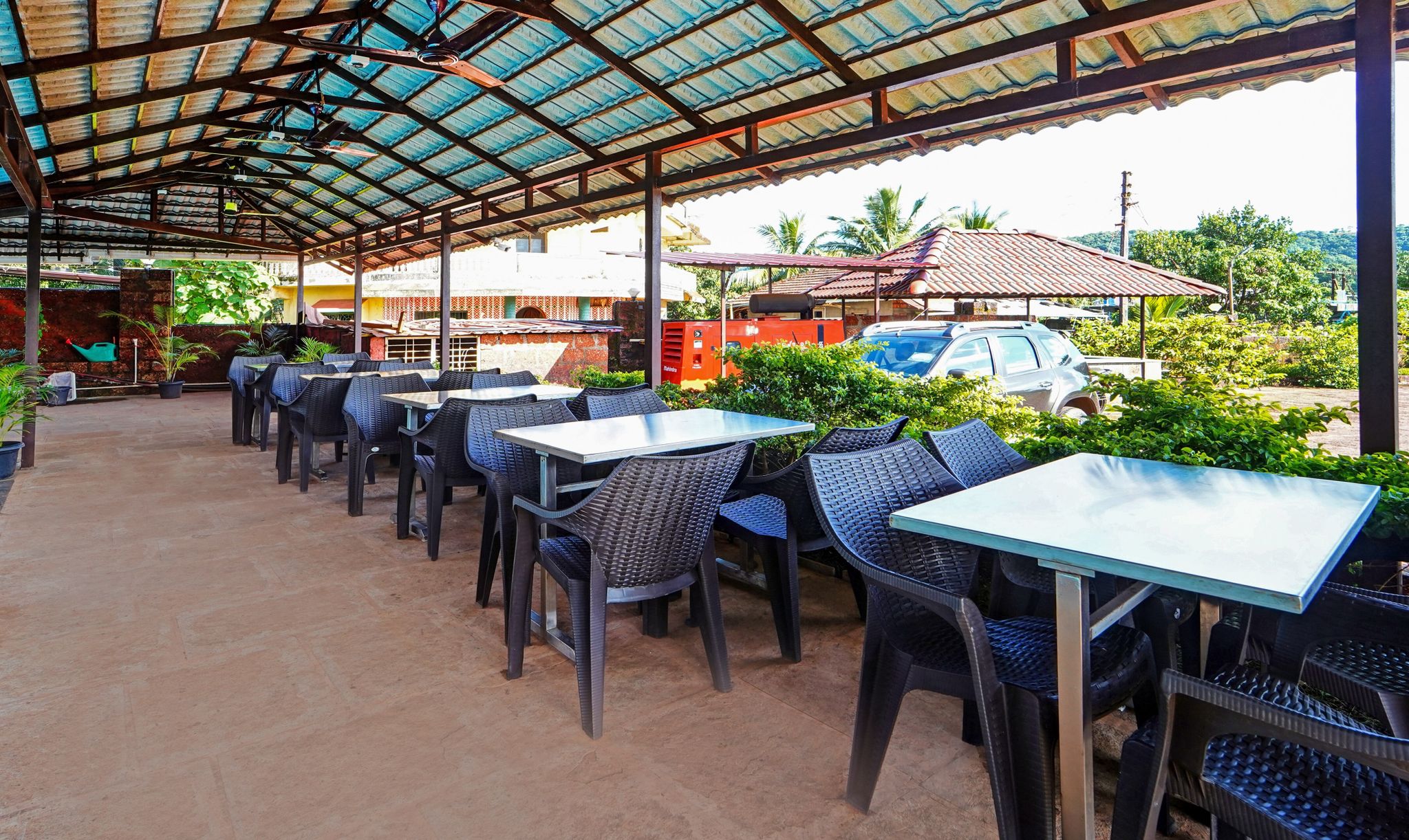 Food & Dining