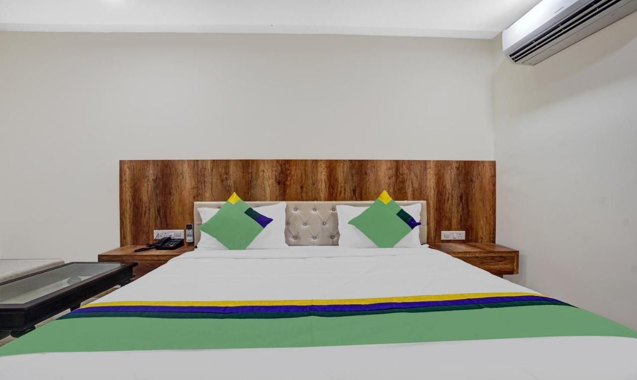 Treebo Sonal Palace, Near Umaid Bhawan Palace Standard Double Room