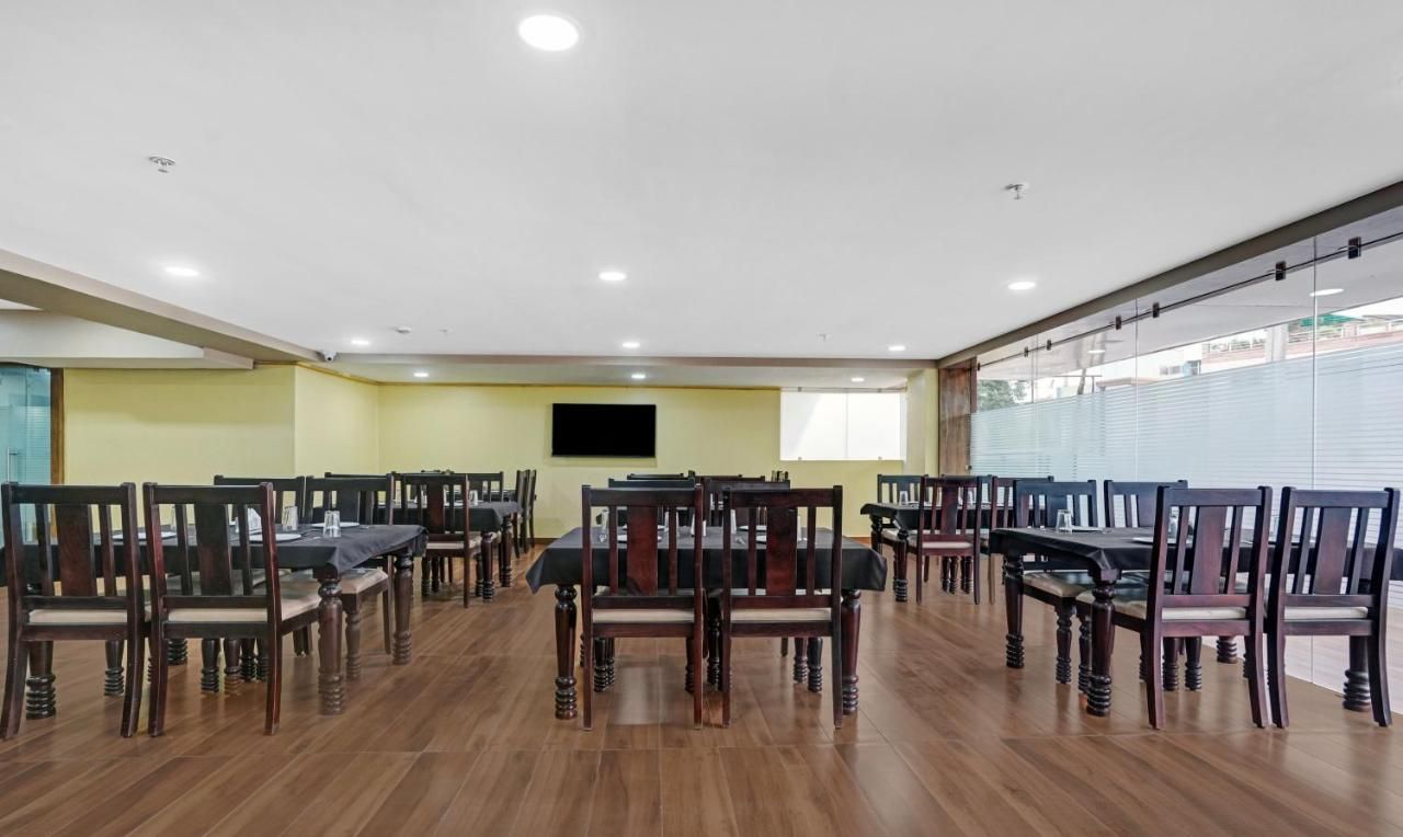 Food & Dining