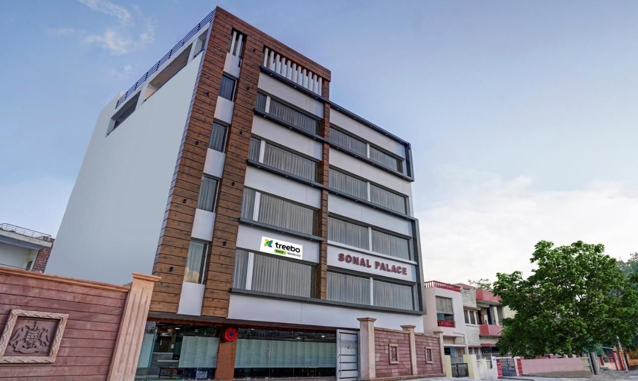 Hotel Exterior
