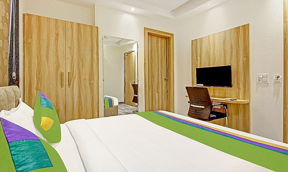 Treebo Stellar Inn Standard Double Room 2