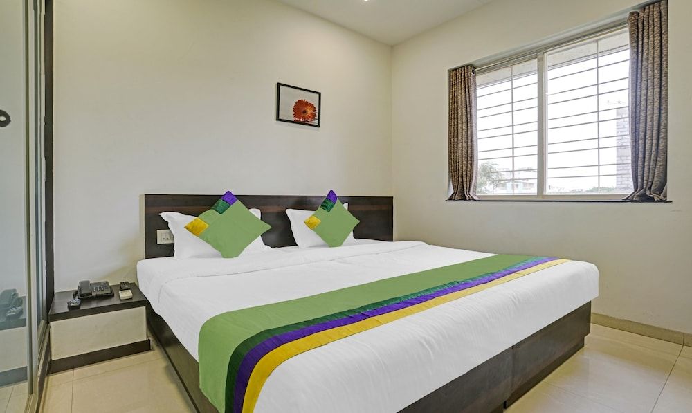 Treebo Excellent Homes, Nashik Deluxe Double Room 15