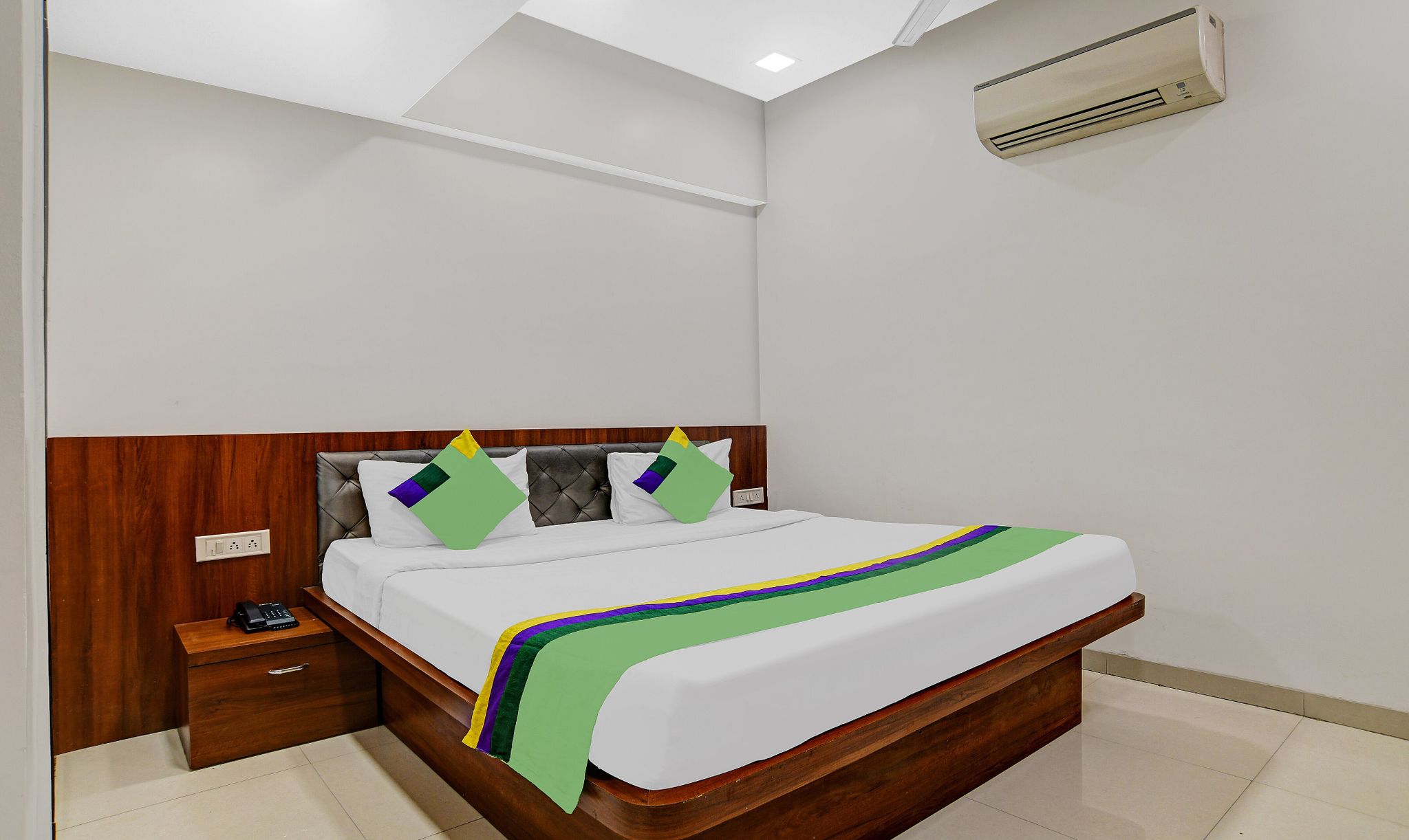 Treebo Trend Ten Eleven Grand OAK