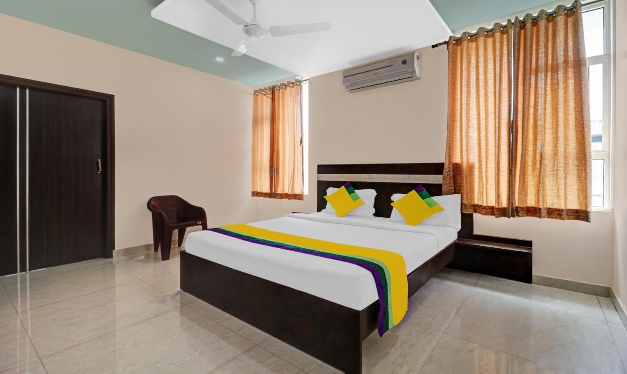 Itsy Hotels Kattari Komforts, Chikmagalur Standard Double Room