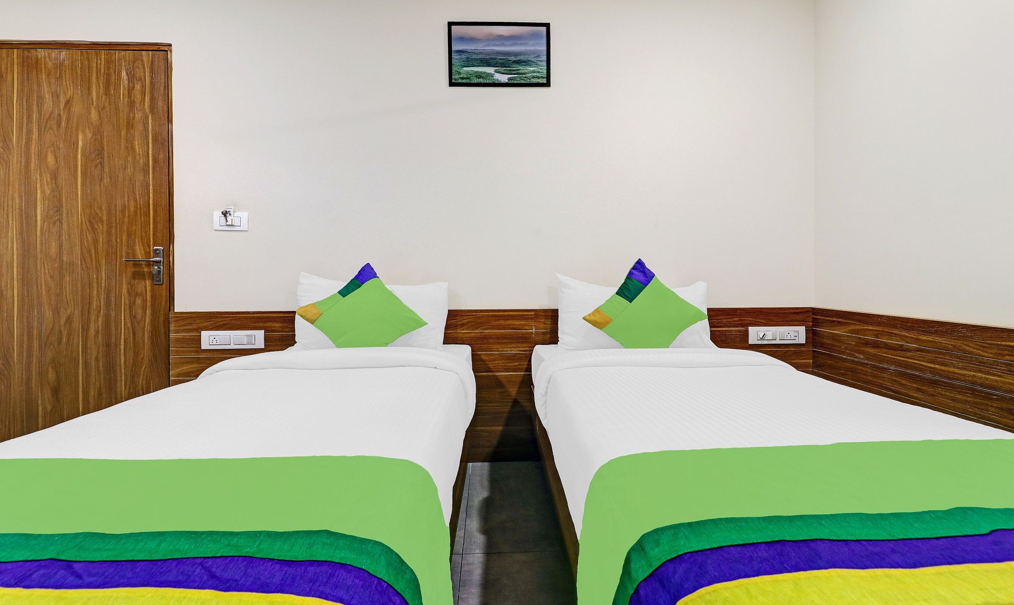 Treebo Purple Orchid Boutique Standard Double Room 7