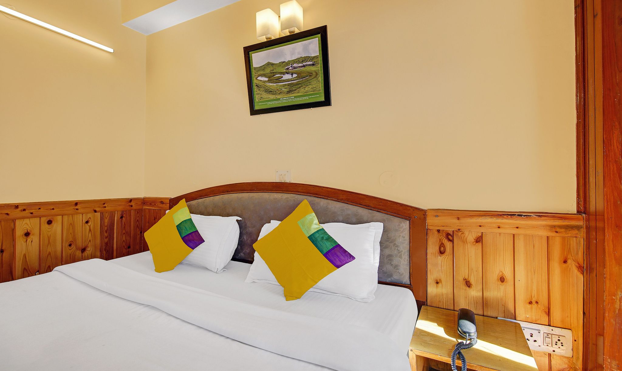 Treebo Tulip Deluxe Double Room 34