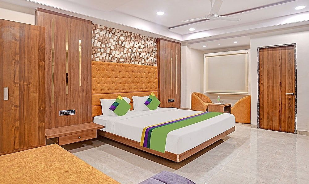 Treebo Merit Deluxe Double Room