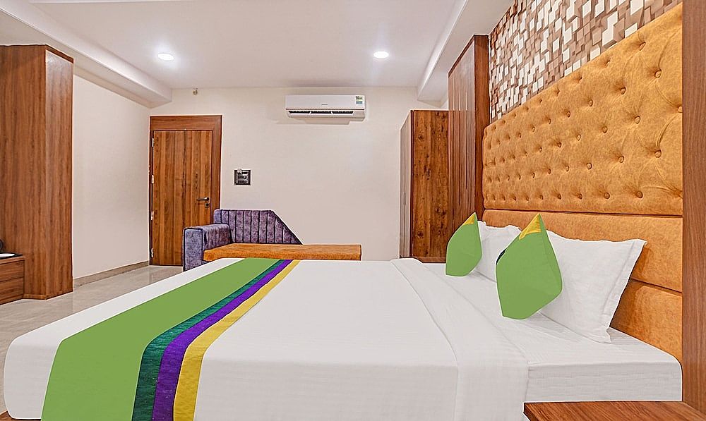 Treebo Merit Deluxe Double Room 8