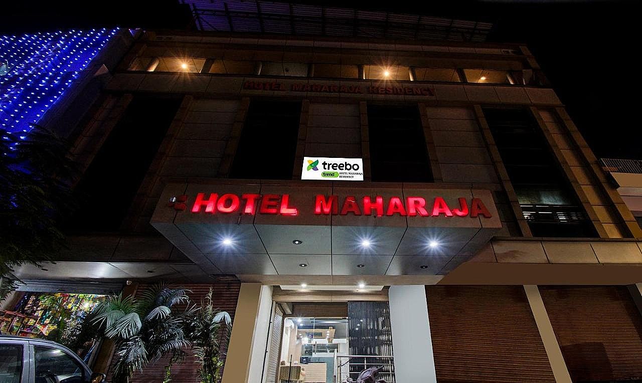 Treebo Maharaja Residency Double Room 12