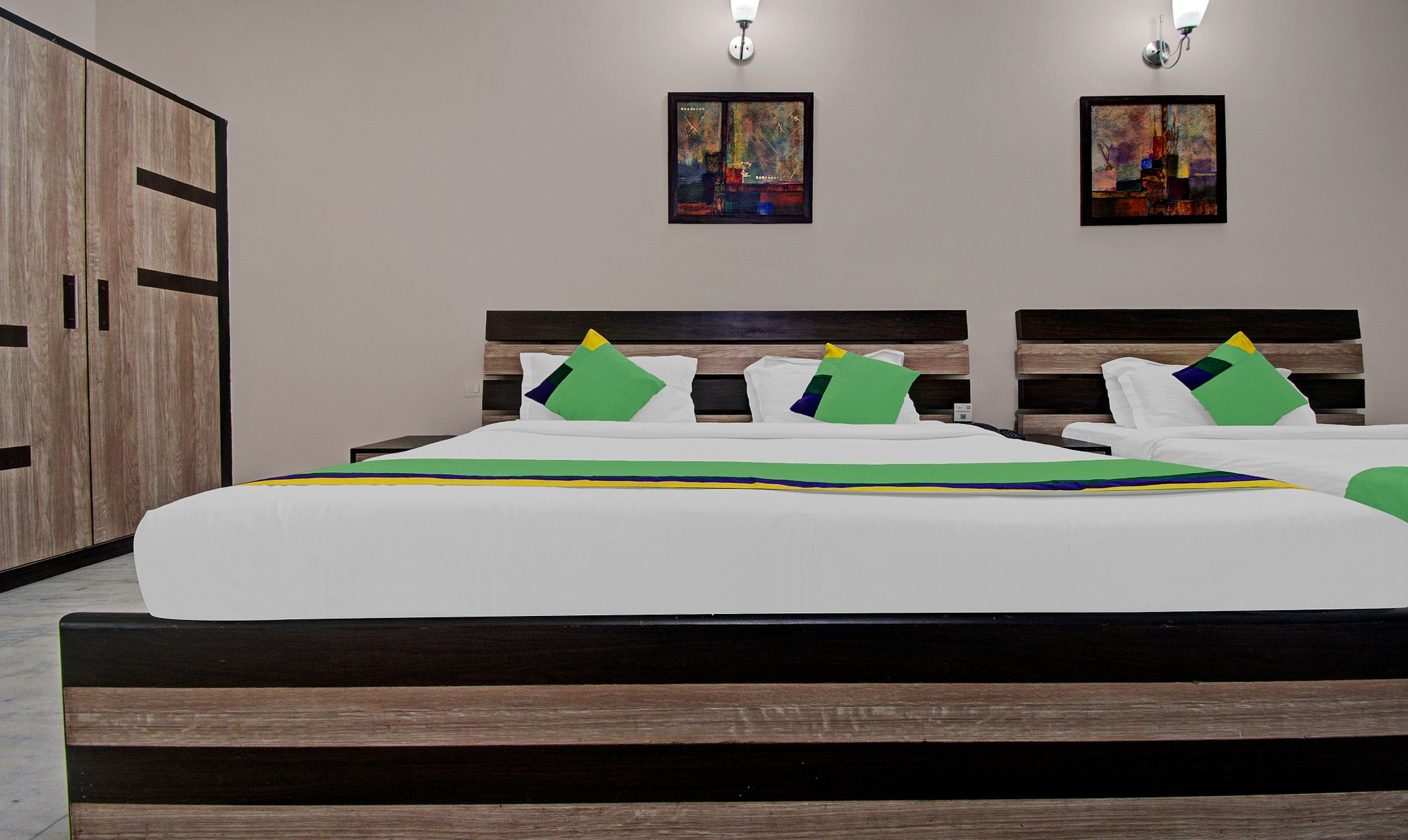 Treebo Maharaja Residency Standard Double Room 4