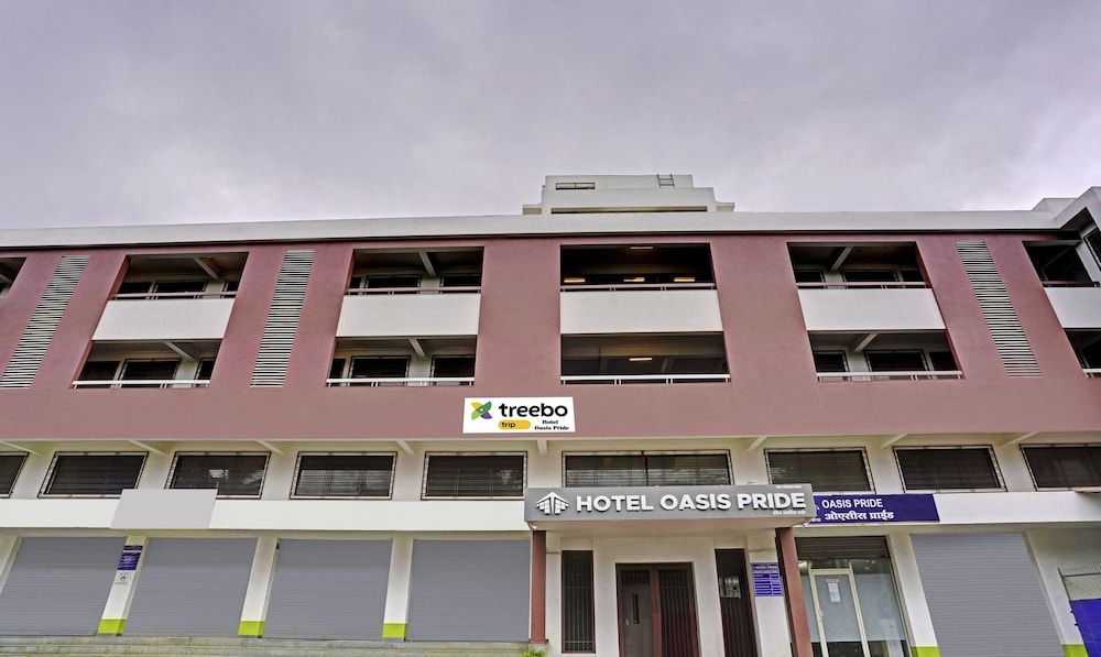 undefined Itsy Hotels Oasis Pride
