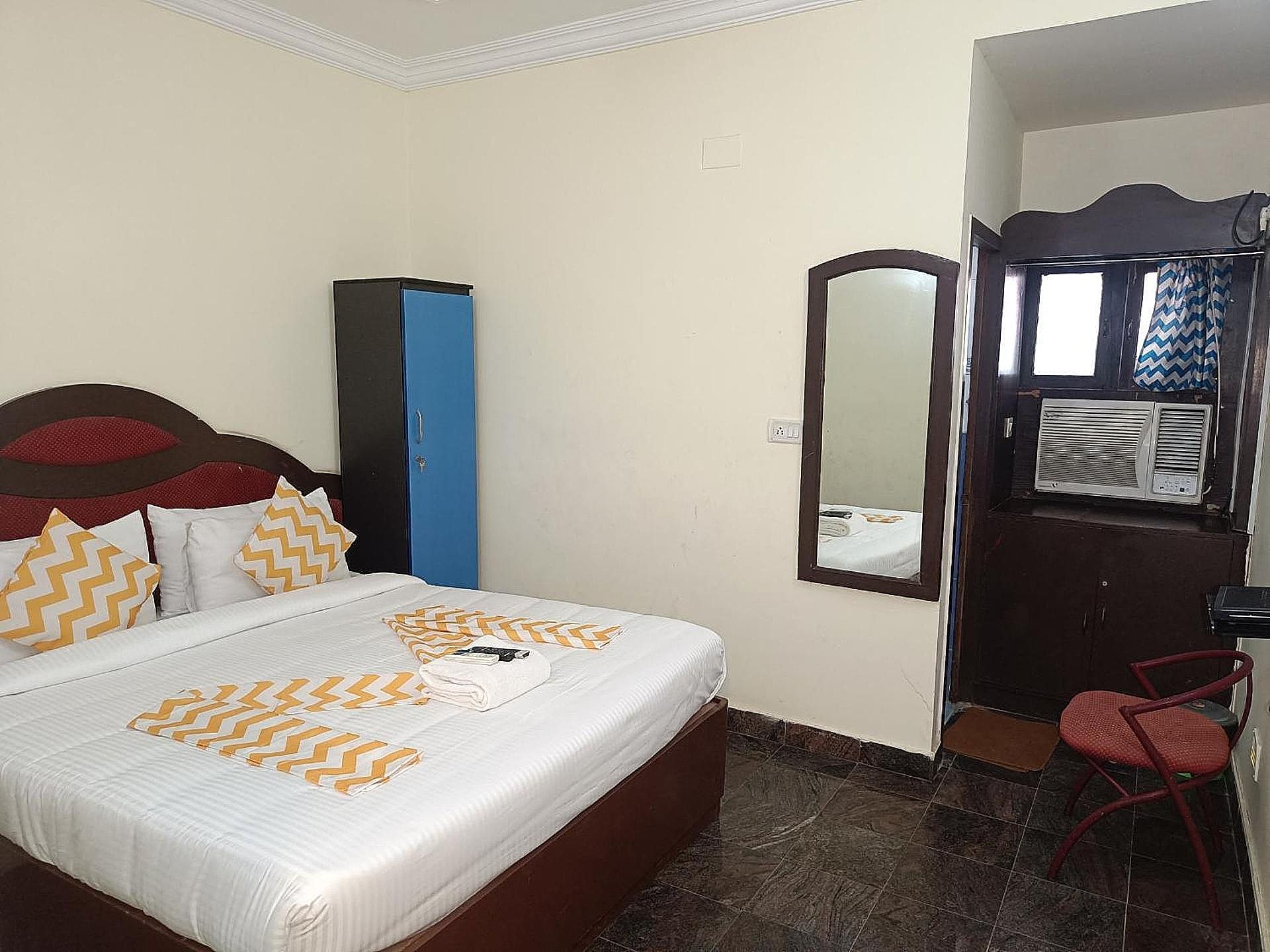 The Dolphin Park Hotel Standard Non Ac 3