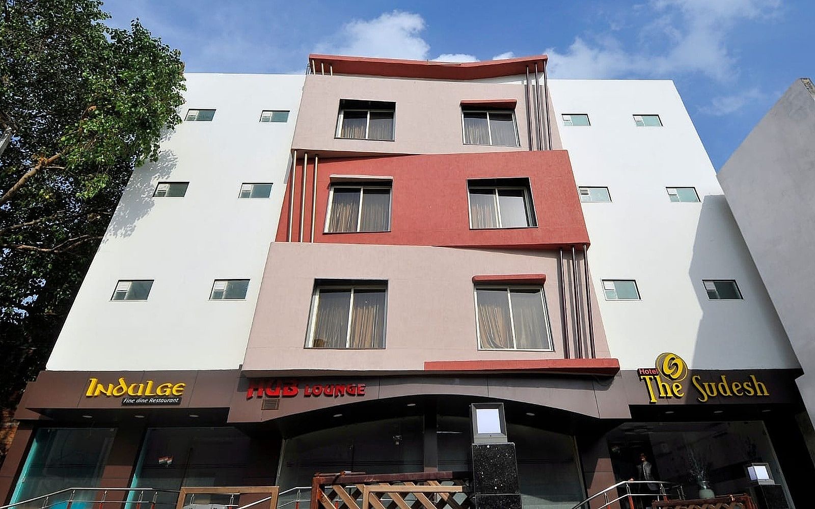 undefined The Dolphin Park Hotel 9