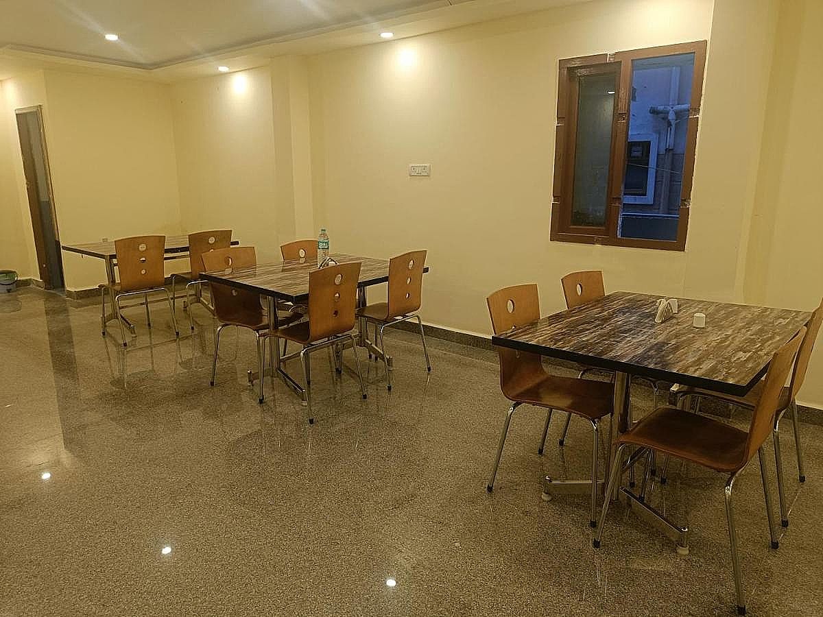 undefined The Dolphin Park Hotel 4