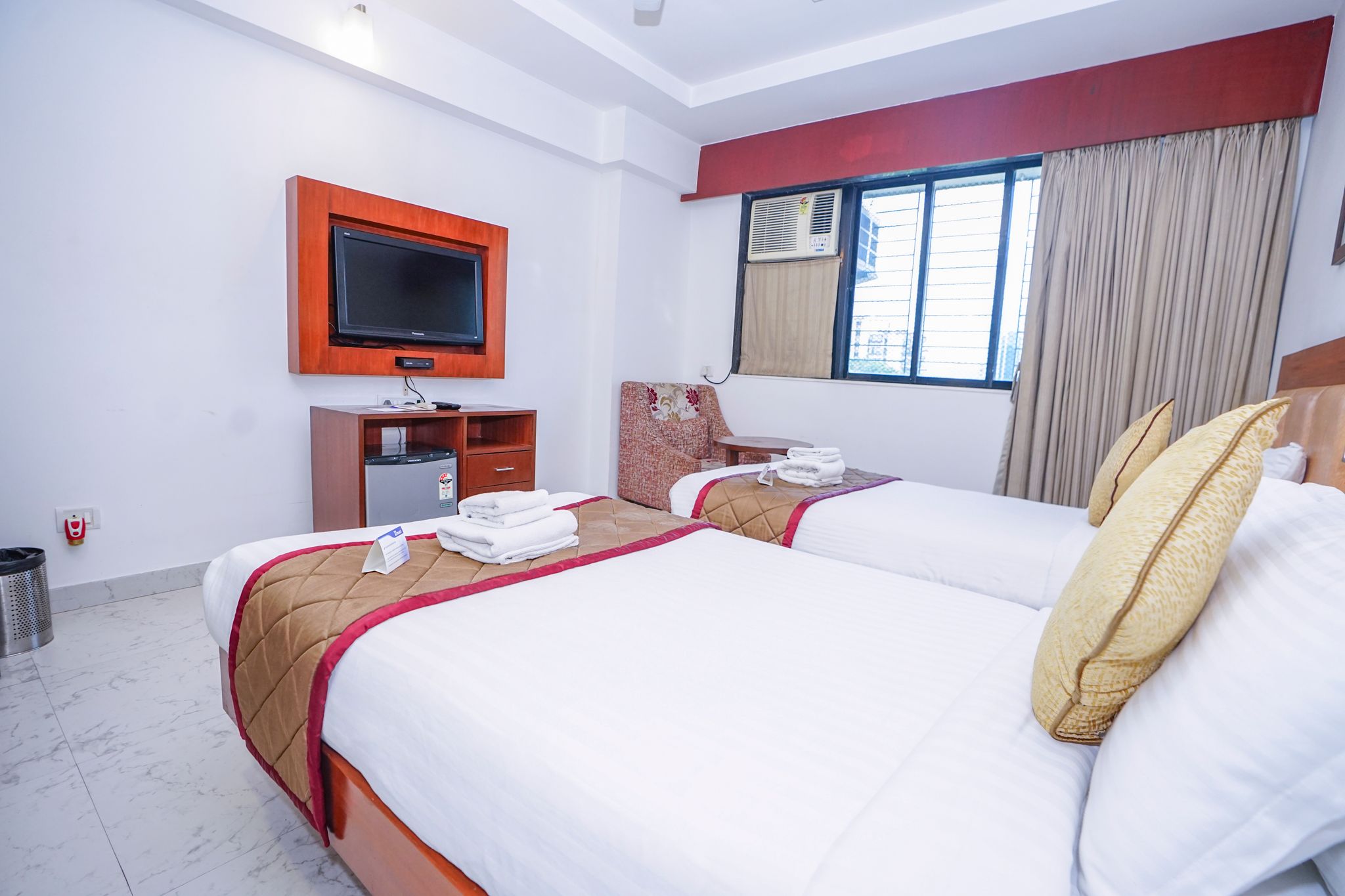 The Altruist Navi Mumbai Hotel Deluxe Twin Room 9