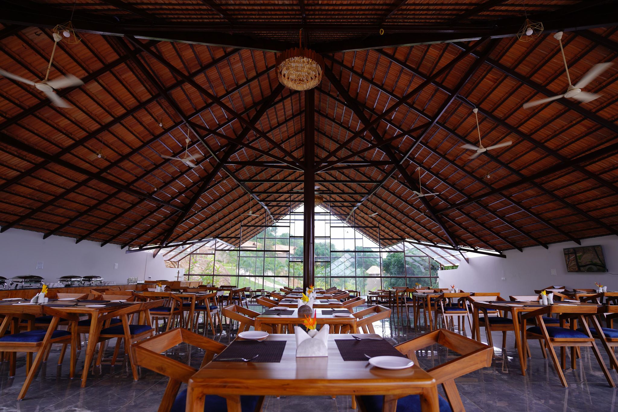 Food & Dining