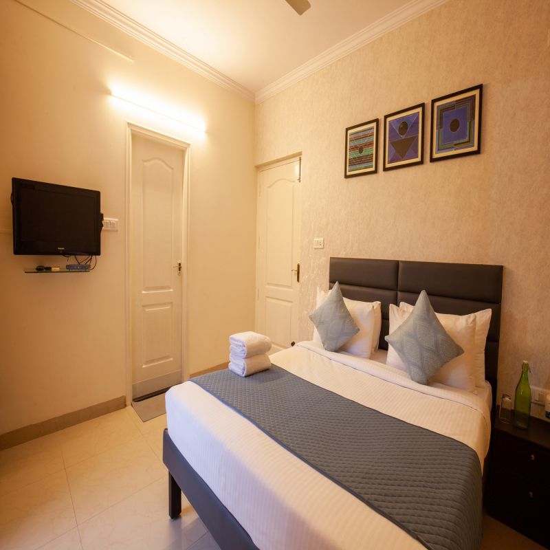 undefined Iris Comforts 5