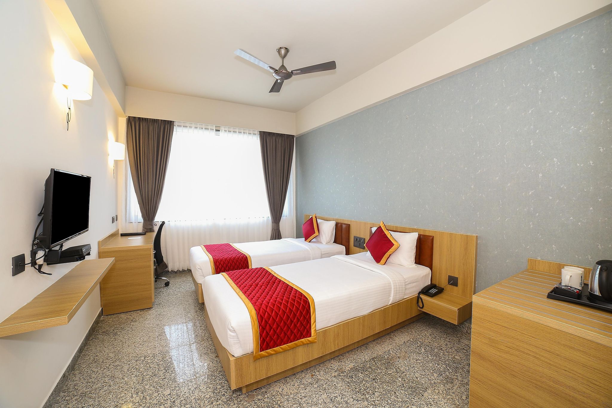 Icon Express Deluxe Twin 4