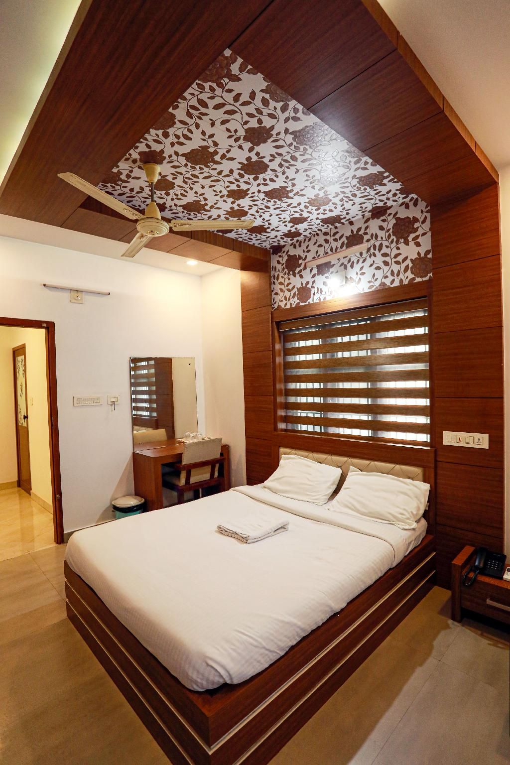 Gateway Airport Hotel Standard Double Room 2