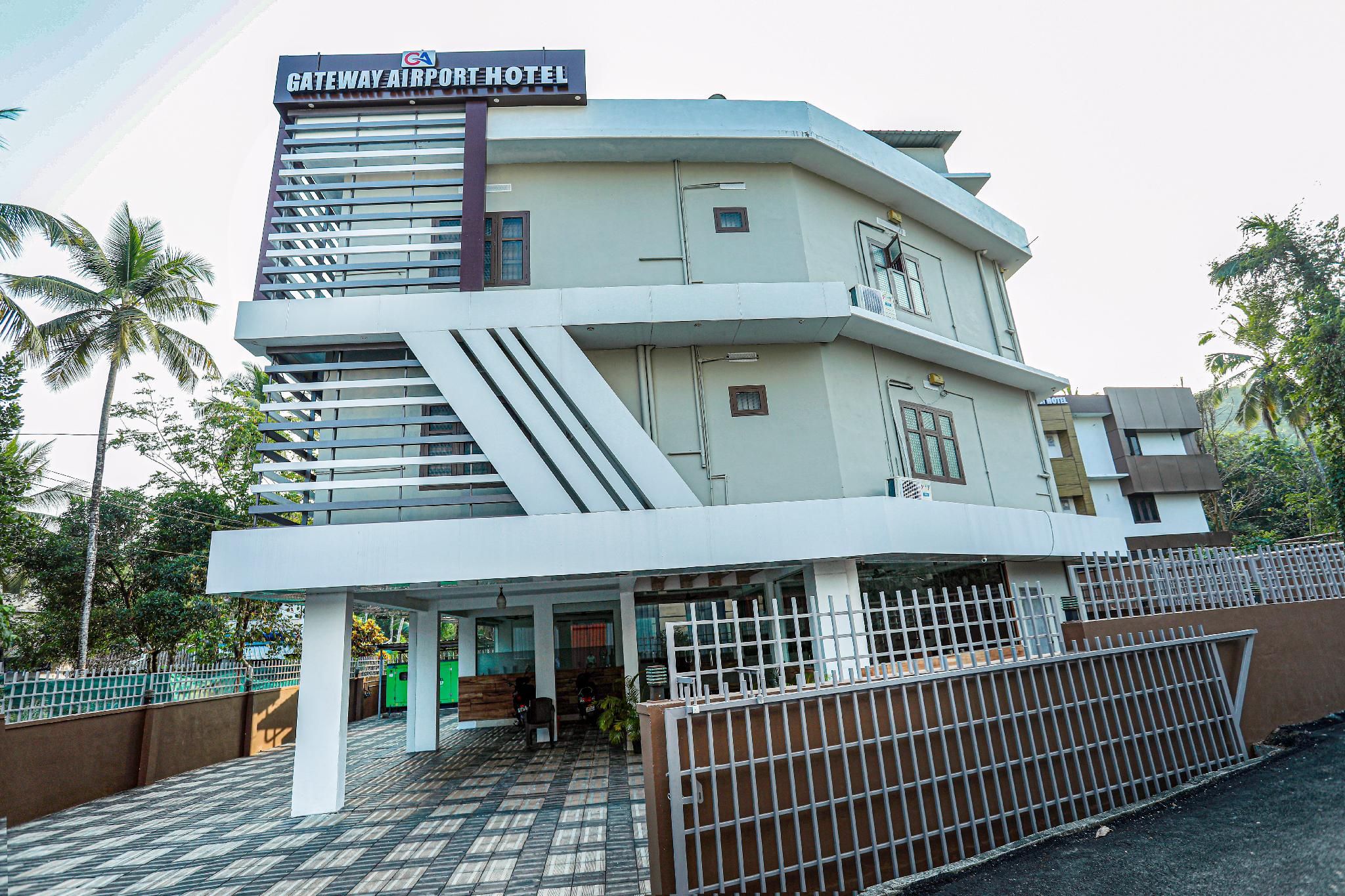 Gateway Airport Hotel
