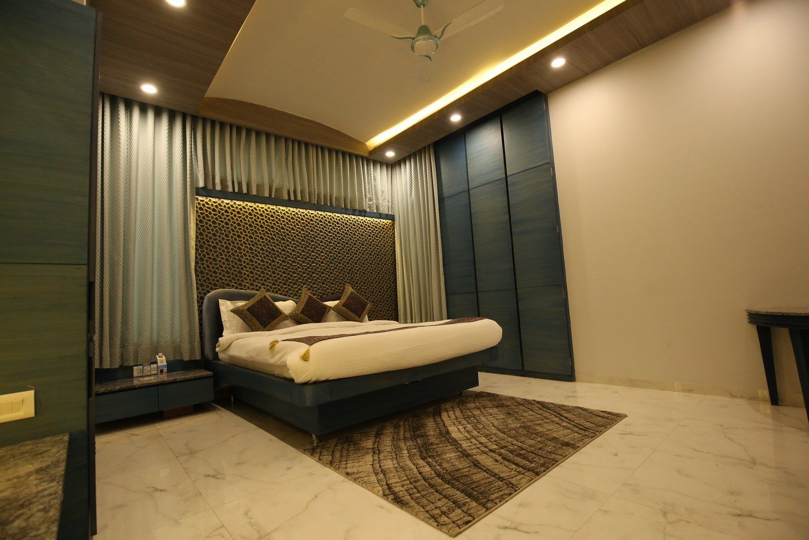 Water Chalet - Two Bedroom Villa