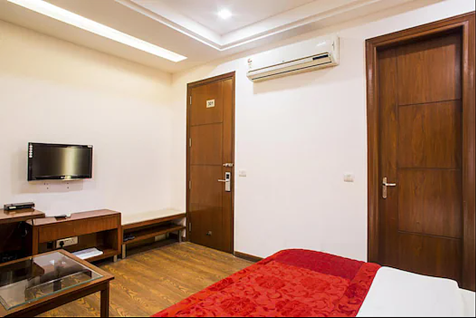 Hotel Royal Star Dwarka Deluxe Room 31
