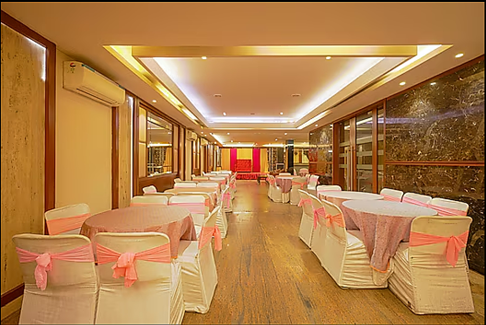 Food & Dining