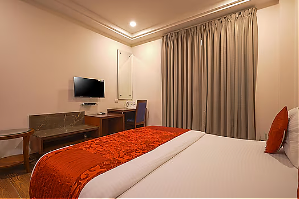 Hotel Royal Star Dwarka Deluxe Room 13