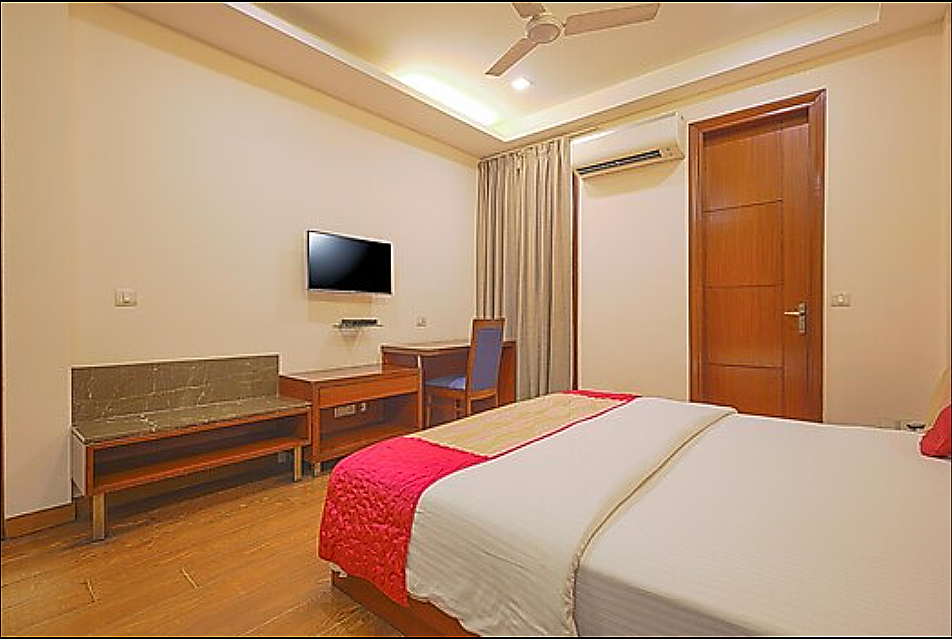 Hotel Royal Star Dwarka Deluxe Room 16