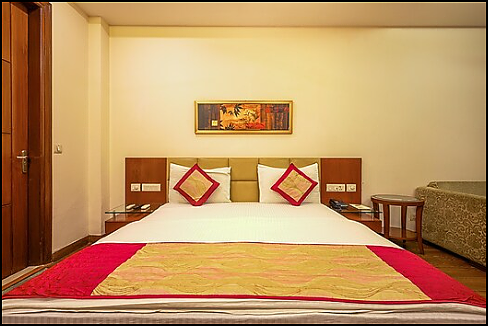 Hotel Royal Star Dwarka Deluxe Room 17