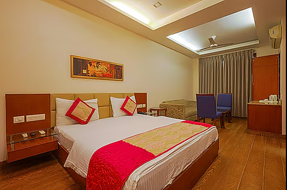 Hotel Royal Star Dwarka Deluxe Room 14