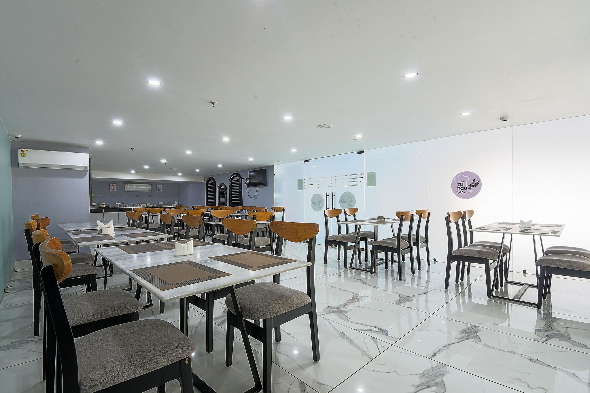 undefined Bedchambers Luxurious 1BHK Serviced Apartment 9