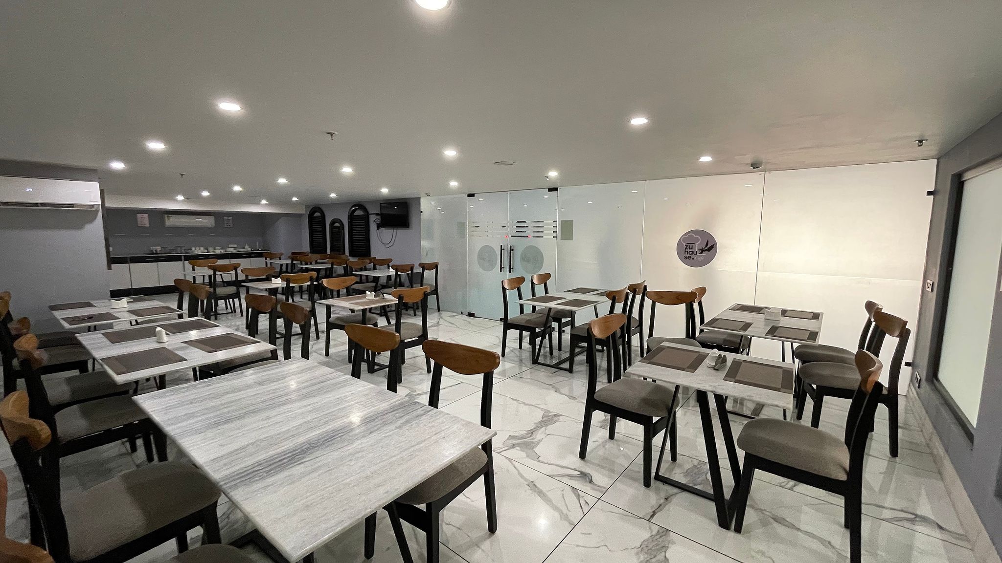 undefined Bedchambers Luxurious 1BHK Serviced Apartment 5