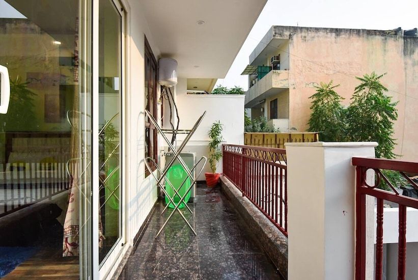 undefined Bedchambers Serviced Apartments 2BHK near Medanta 9