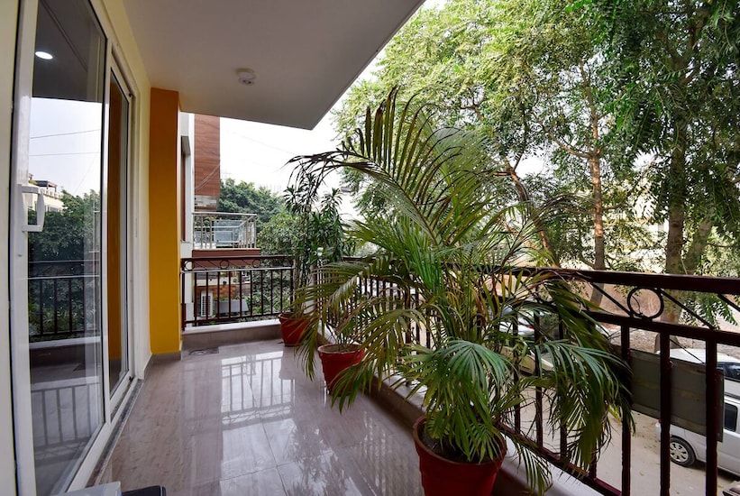 undefined Bedchambers Serviced Apartments 2BHK near Medanta 8